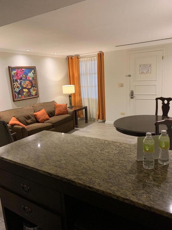 Rose Hotel Monterrey Eksteriør bilde